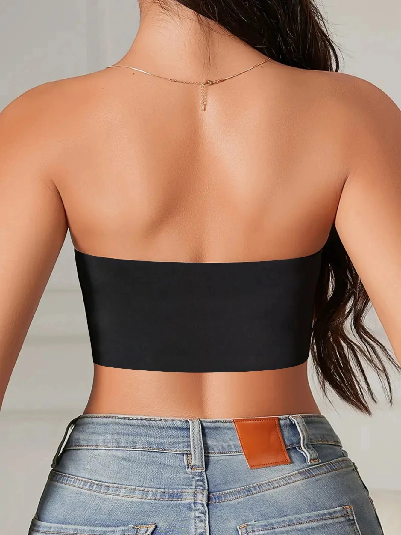 InvisibleCharm | Stays in Place Without Straps