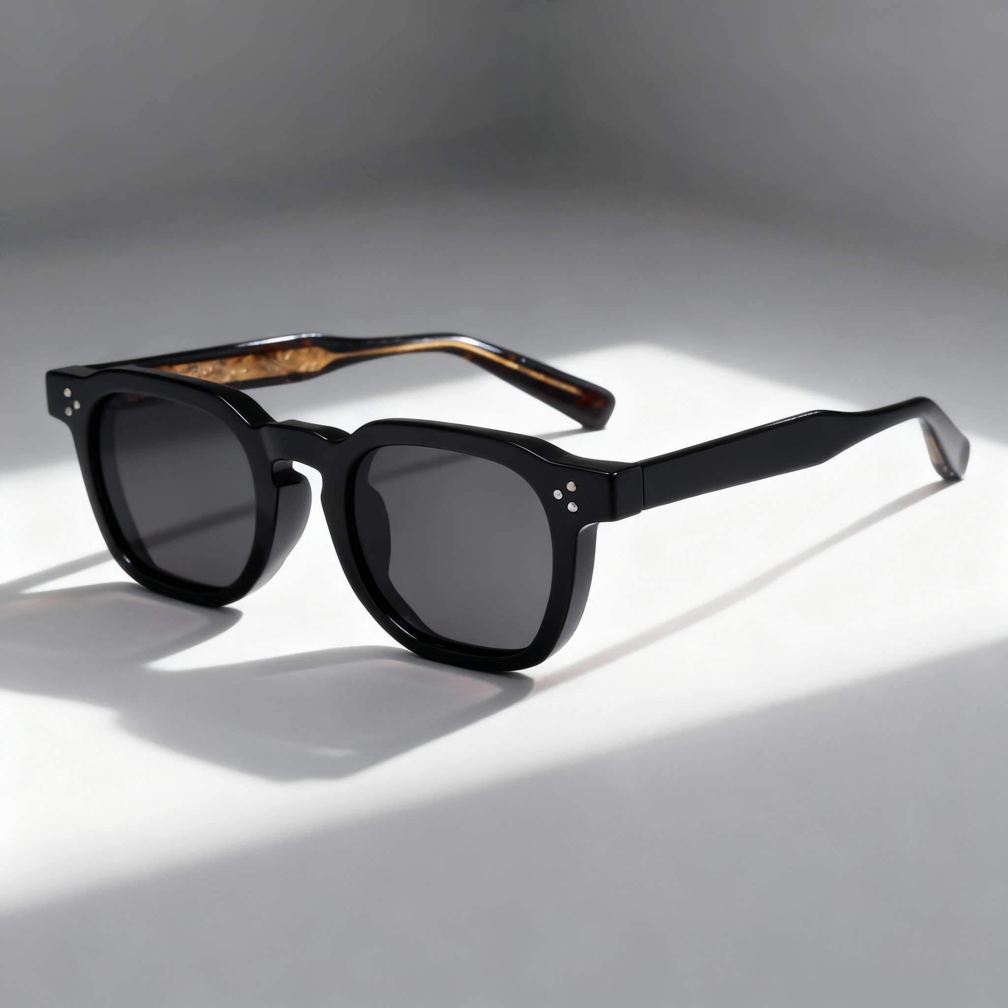Cayman Grove Shades