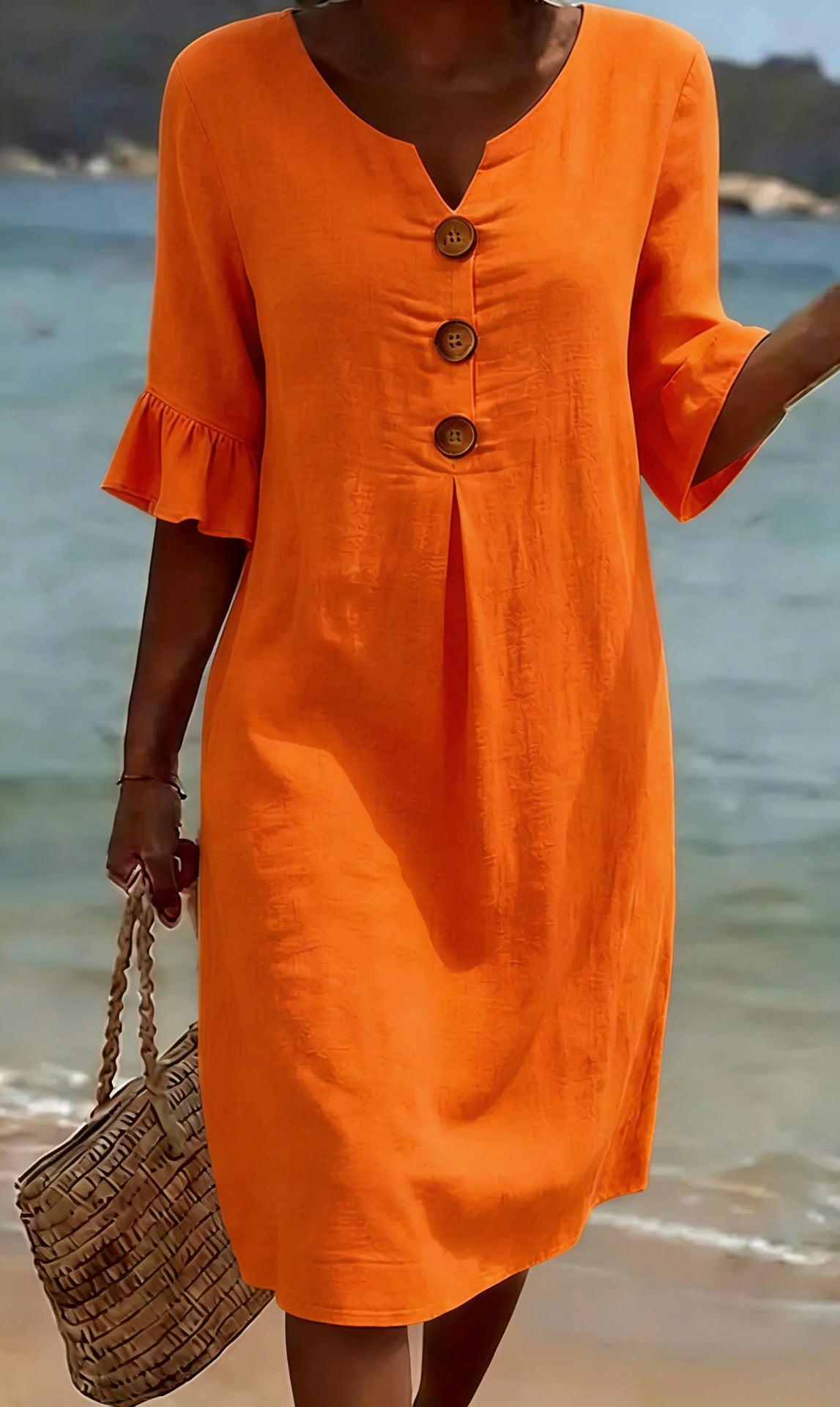 Camille | Elegant Buttoned Dress